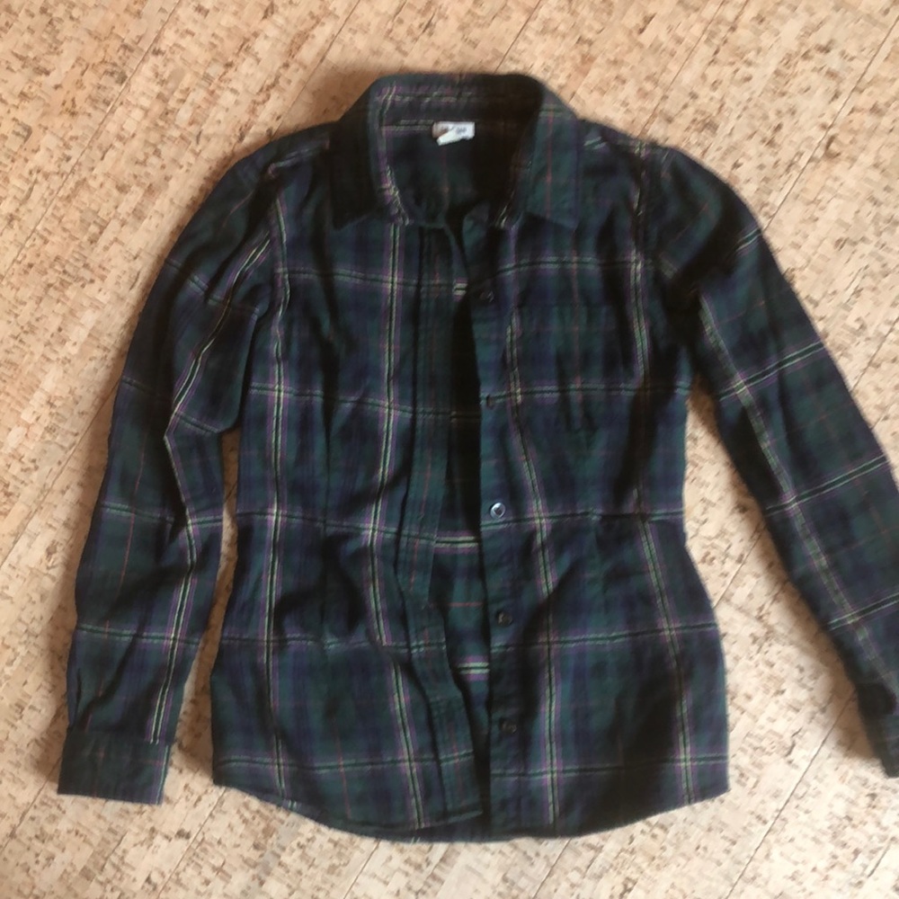 Slightly fitted llbean flannel
